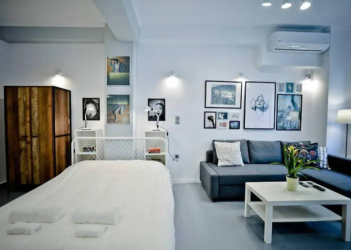 Old Tailor Factory White Room